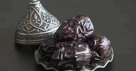 خرما مضافتی ایران شهر با کیفیت استثنایی و شرایط سفارشی